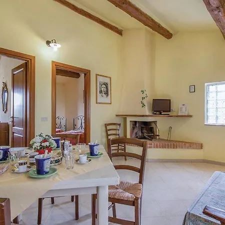 Farm stay La Fortezza Alta