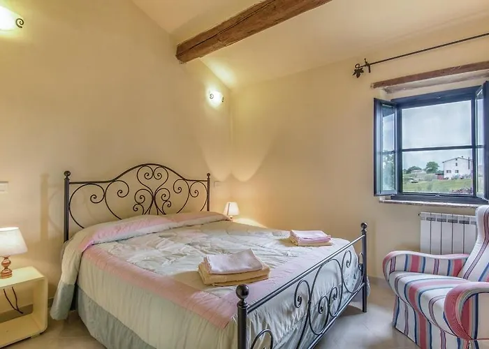 Farm stay La Fortezza Alta Avigliano Umbro